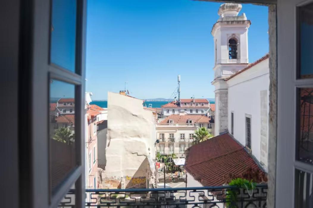Sao Miguel Apartments Lisbona Esterno foto
